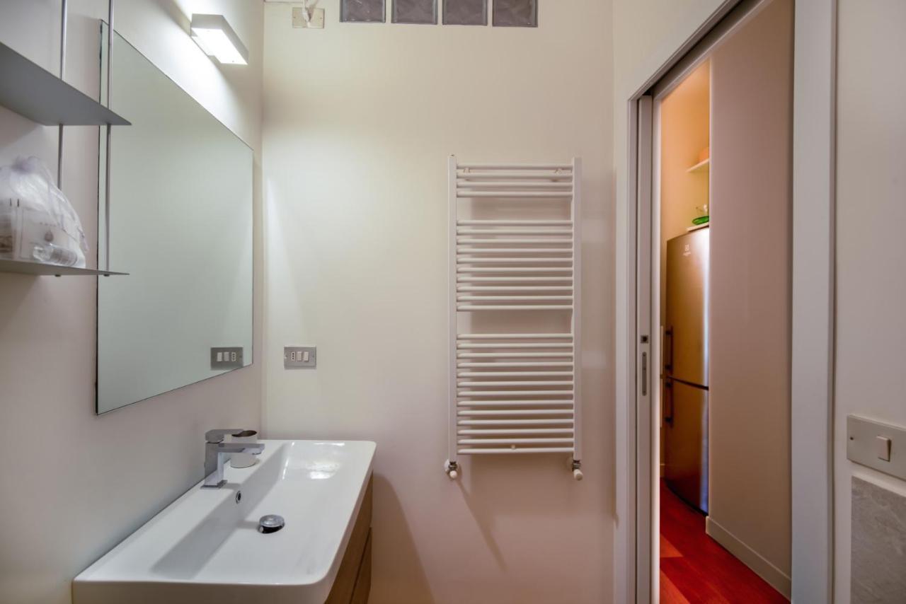 Easylife - Luminoso Bilocale In Zona Garibaldi Apartman Milánó Kültér fotó